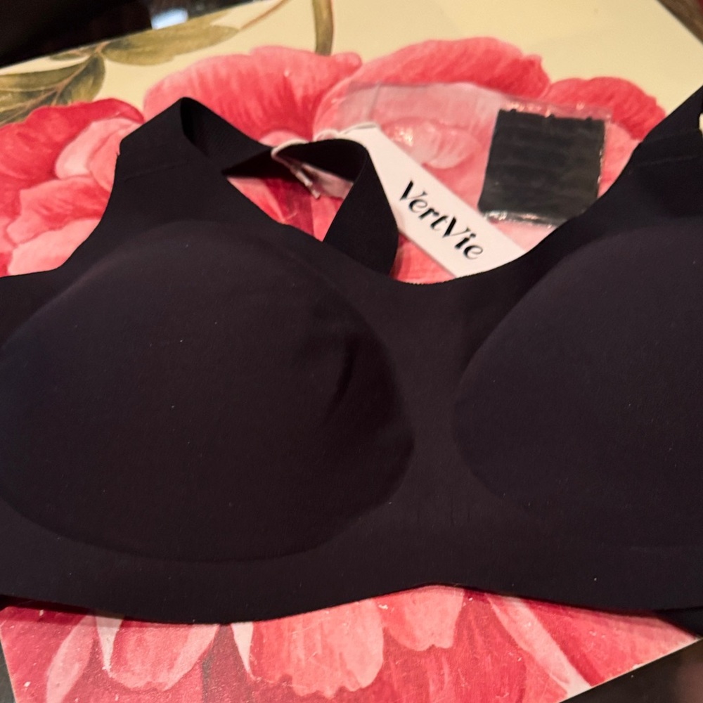 VertVie Women's Elegant Black Bra - Picture 1 of 1
